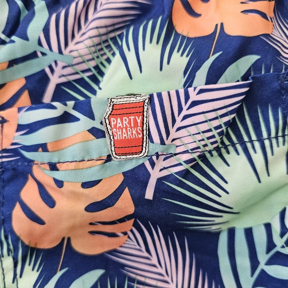 Party Shark’s •Men’s Size XL• Swim Shorts Lined Pockets Pull On Tropical Print - Picture 9 of 9